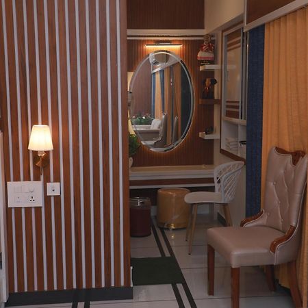 Excellency Airport Hotel Коччи Экстерьер фото