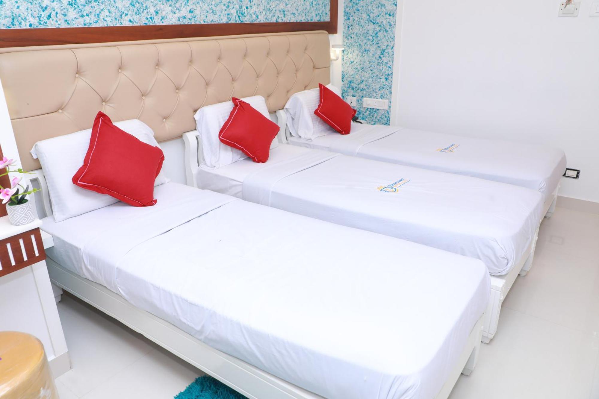 Excellency Airport Hotel Коччи Экстерьер фото