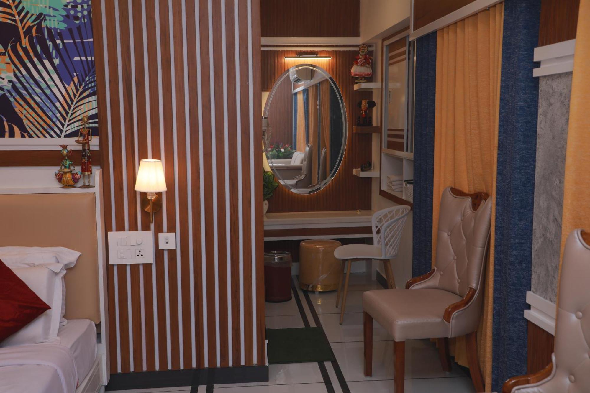 Excellency Airport Hotel Коччи Экстерьер фото