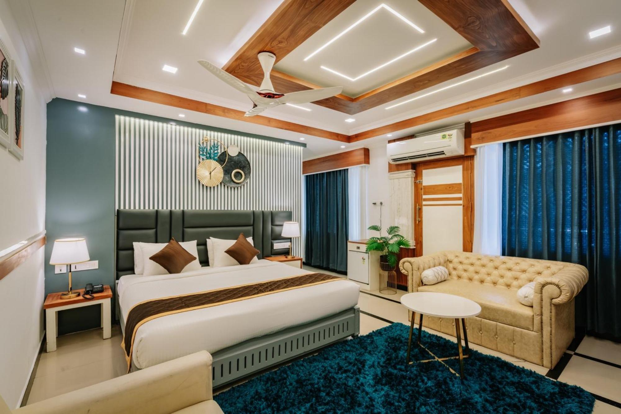 Excellency Airport Hotel Коччи Экстерьер фото
